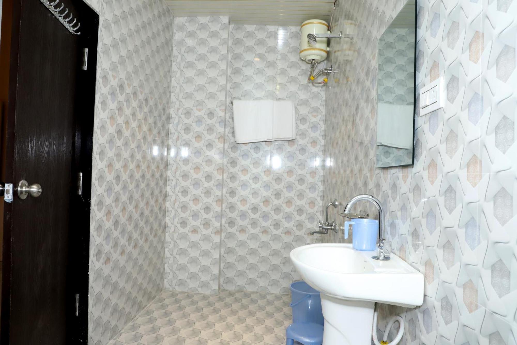 Hotel Grand Khuldabad Экстерьер фото