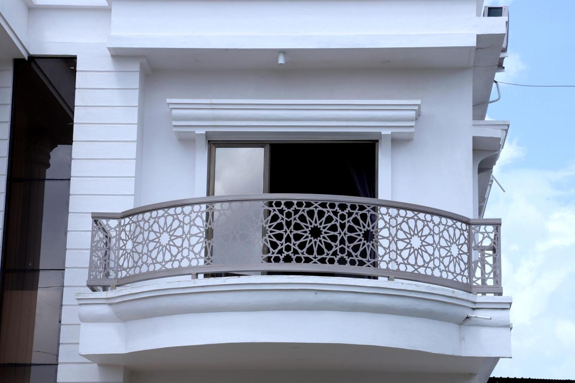 Hotel Grand Khuldabad Экстерьер фото