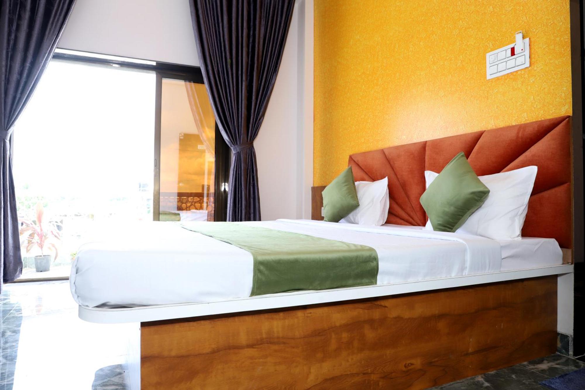 Hotel Grand Khuldabad Экстерьер фото